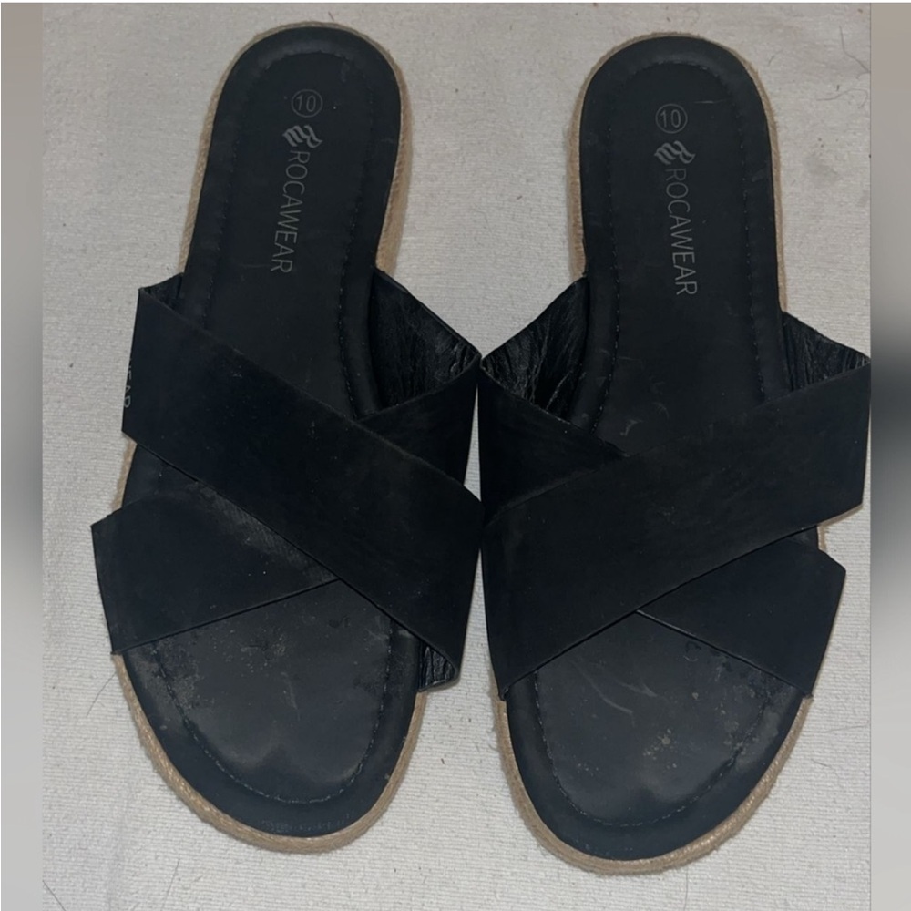 Preloved Rocawear size 10 sandal